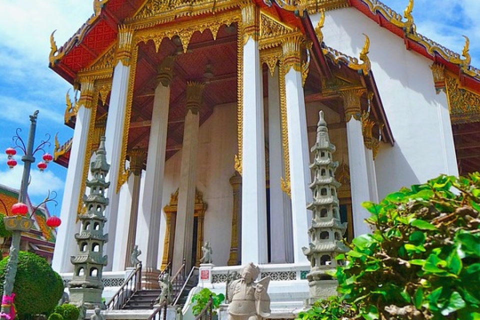 Explore the Charms of Chiang Mai: 10 Must-Try Activities for Every Traveler